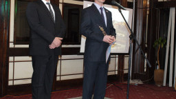 Инж. Лазаров връчи една от наградите на 10-то юбилейно издание на „Инженер на годината“ за 2014 г.