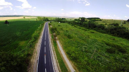 16 са офертите за проектиране при основния ремонт на 10 км от пътя Исперих - Яким Груево - Конево