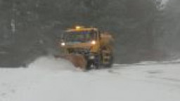 Движението по път II-63 Главановци – Стрезимировци се пренасочва по обходен маршрут поради снегонавявания и за снегопочистване