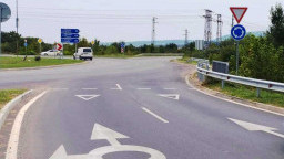 Ремонтирани са още 7,2 км от път II-81 Берковица - Монтана