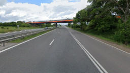 Временно движението по АМ Хемус при км 25 в посока Варна се осъществява в една лента поради ПТП