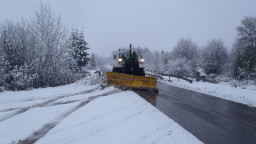 АПИ: При снеговалеж шофьорите да карат внимателно и със съобразена скорост