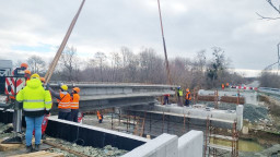 Новият мост на пътя Царево – Ахтопол ще е готов преди началото на лятото