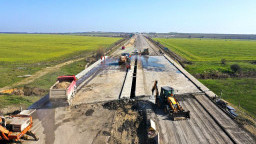 Следващата седмица завършва ремонтът на 6 км участък от АМ „Тракия“ между връзката за АМ „Марица“ и п. в. „Чирпан“