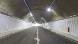 Утре движението в тунел „Кочериново“ на АМ „Струма“ ще е поетапно в една лента. Карайте внимателно!
