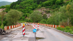 До ноември ще завърши рехабилитацията на 40,5 км от път I-7 Шумен - Велики Преслав - Върбица