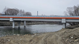 Завърши изграждането на новия мост над р. Струма при село Покровник