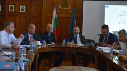 Заместник-министър Найденов: С разгърнати чертежи на масата, проблемите пред проекта за Околовръстен път на Пловдив се решават много по-лесно