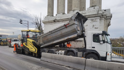 Installation of expansion joints on the Danube Bridge at Ruse has started