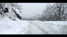 Поради обилен снеговалеж се въвежда забрана за движение на товарните автомобили над 12 тона в Смолянска област