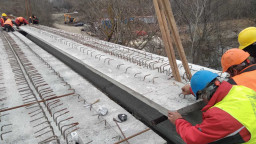 До средата на април ще е готов новият мост на пътя Царево - Ахтопол