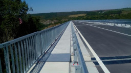 Възстановено е движението по моста при с. Писанец на път I-2 Русе - Разград