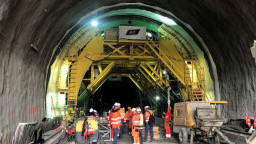 В тунел „Железница“ на АМ „Струма“ вече се полага вторичната облицовка