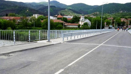 Отворен за движение е новият мост над р. Струма на пътя Симитли - Разлог