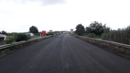 До края на деня ще бъде пуснато движението по лявото платно на път I-9 между Сарафово и Бургас