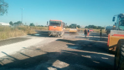 Продължават ремонтните дейности на пътя Първомай - Асеновград