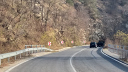 По програма Интеррег Гърция - България са ремонтирани 7 км от път II-86 Средногорци - Рудозем
