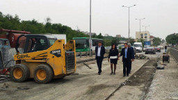 Министър Павлова инспектира ремонта на ул. „Магистрална“ във Велико Търново