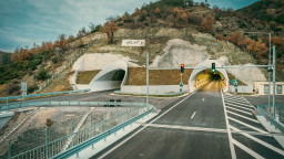 On February 20th the traffic through the longest road tunnel Zheleznitsa of Struma Motorway will be launched