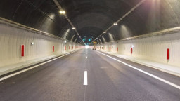 В петък се пуска движението в тръбите за Варна на тунелите „Топли дол“ и „Правешки ханове“ на АМ „Хемус“