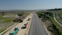 Започна асфалтирането на участъка Димитровград – Харманли от АМ „Марица“