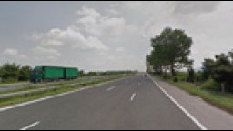 Временно е ограничено движението в изпреварваща лента при км 106 на АМ „Тракия“, в посока Бургас