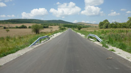 До средата на август ще завърши ремонтът на 12 км от път III-605 Батановци - Пали Лула - Гигинци