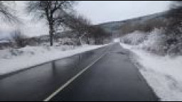 АПИ: Шофьорите да тръгват с автомобили, подготвени за зимни условия. В планинските райони дъждът ще преминава в сняг