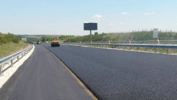 Продължава ремонтът на 6 км от АМ „Марица“ в област Хасково