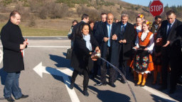 37 млн. лв. са инвестирани в рехабилитацията на 110 км от второкласните пътища II-84 Юндола-Разлог и II-19 Разлог-Садово