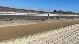 При ремонта на 16, 5 км от АМ „Тракия“ ще се подобрява и пътната основа