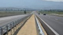 На 25 и 26 юли ще бъде ограничено движението по пътна връзка Дупница – Благоевград, на пътен възел „Кочериново“, при км 85 от АМ „Струма“