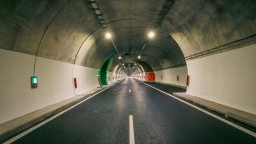 На 20 февруари се пуска движението през най-дългия пътен тунел „Железница“ на АМ „Струма“